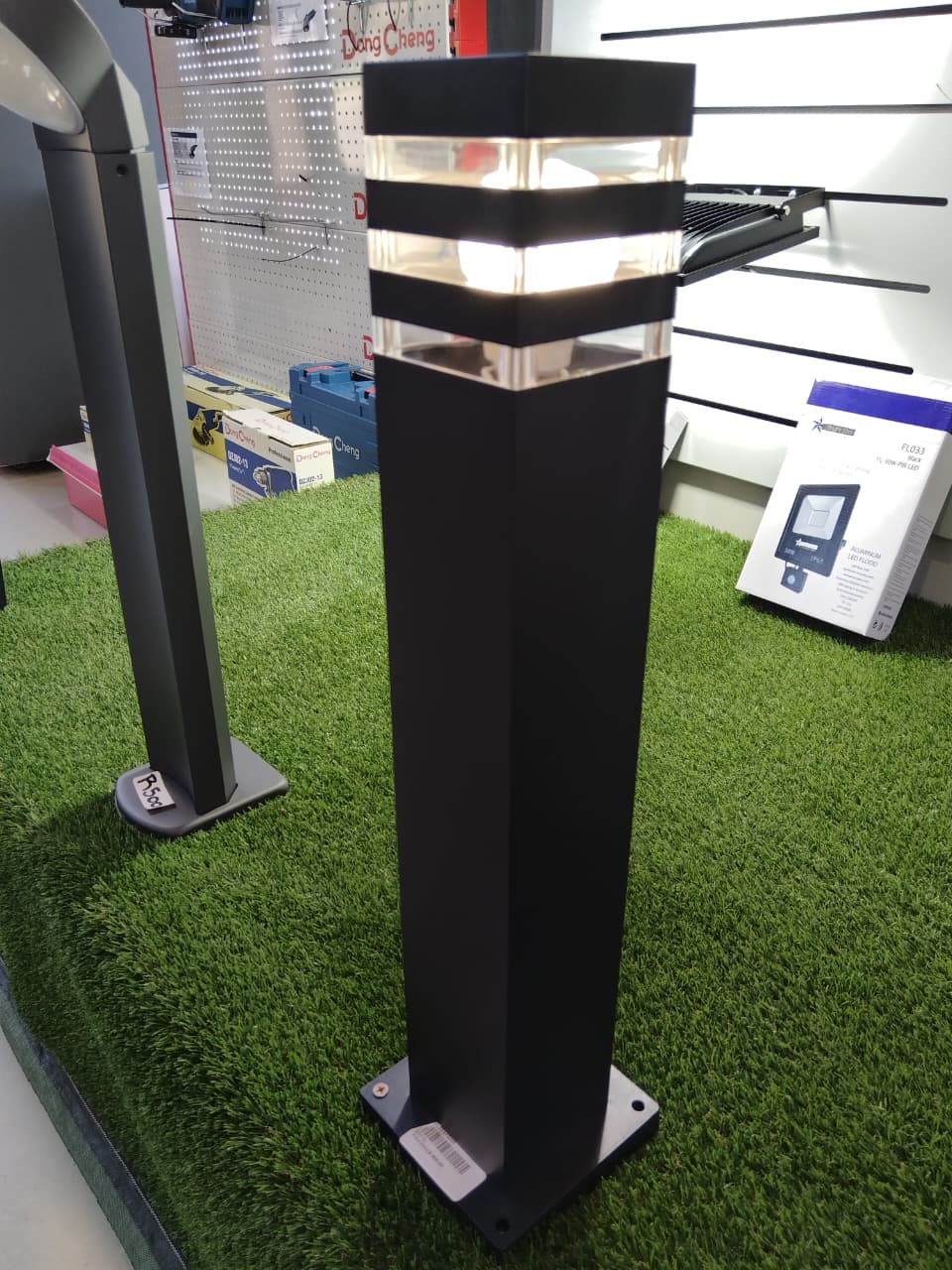 Garden Path Bollard